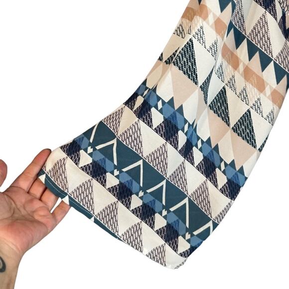 Olivaceous Blue Muliti-color Tribal Long Sleeve Wrap Style Blouse Women Sz M - Picture 3 of 11